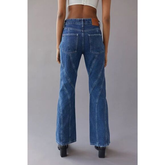 Urban Outfitters BDG High-Waisted Seamed ‘90s Bootcut Jean — Indigo Size 25 - Picture 2 of 11